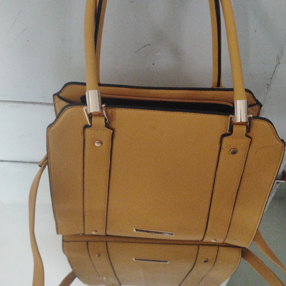 Tan Leather Tote with Structured Design and Top Handles